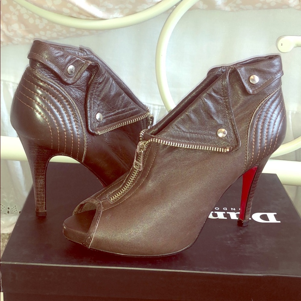 Vintage leather heels